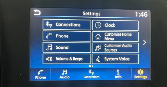 Used 2024 Nissan Frontier SV w/ Technology Package image 38