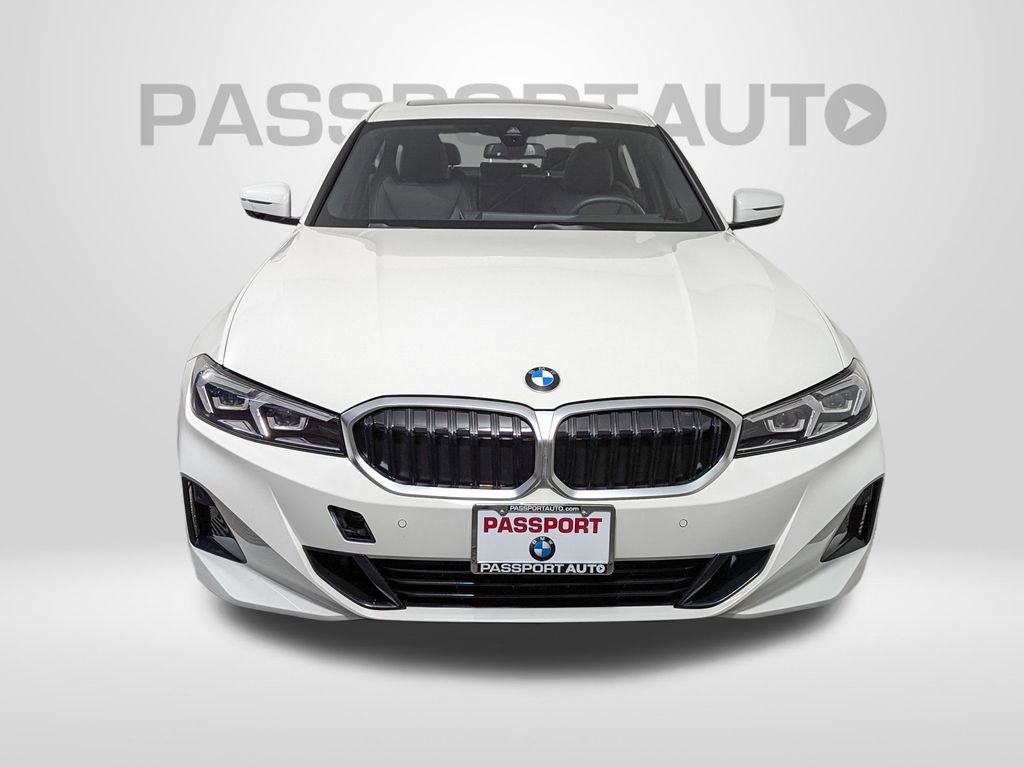 Used 2025 BMW 330i xDrive Sedan w/ Convenience Package image 10