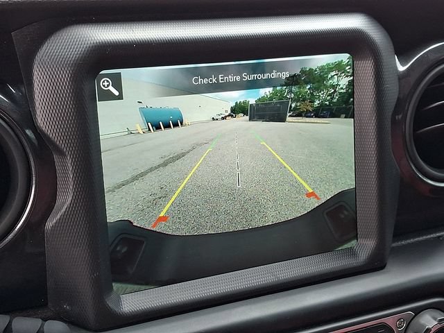 Used 2022 Jeep Gladiator Sport AWD/4WD image 4