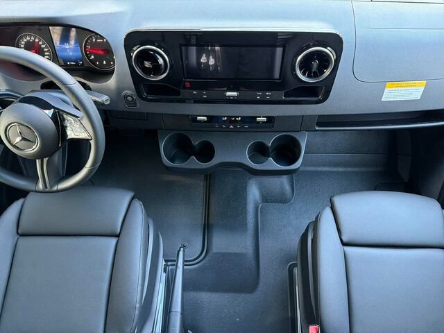 New 2026 Mercedes-Benz Sprinter 2500 image 12