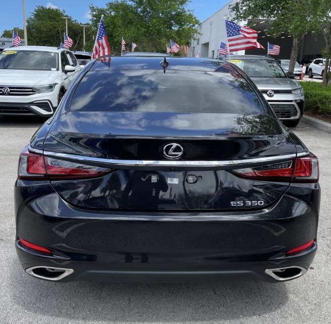 Used 2025 Lexus ES 350 w/ Premium Package FWD image 5