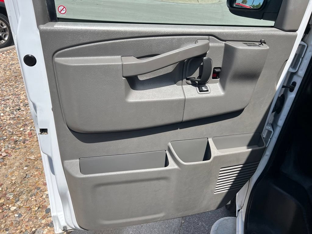 Used 2025 GMC Savana 2500 w/ Driver Convenience Package RWD image 17