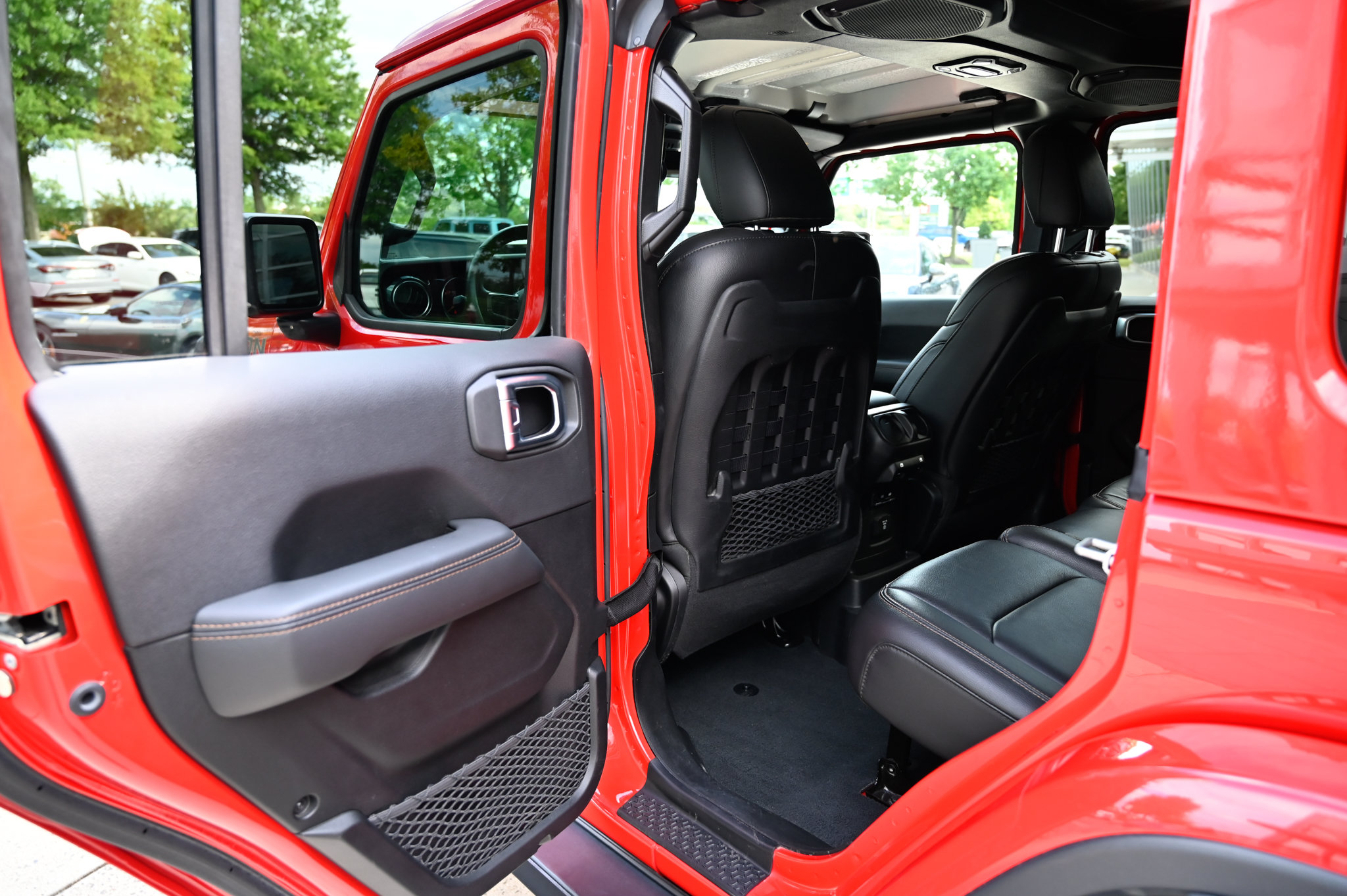Used 2023 Jeep Wrangler Unlimited Rubicon 392 AWD/4WD image 34
