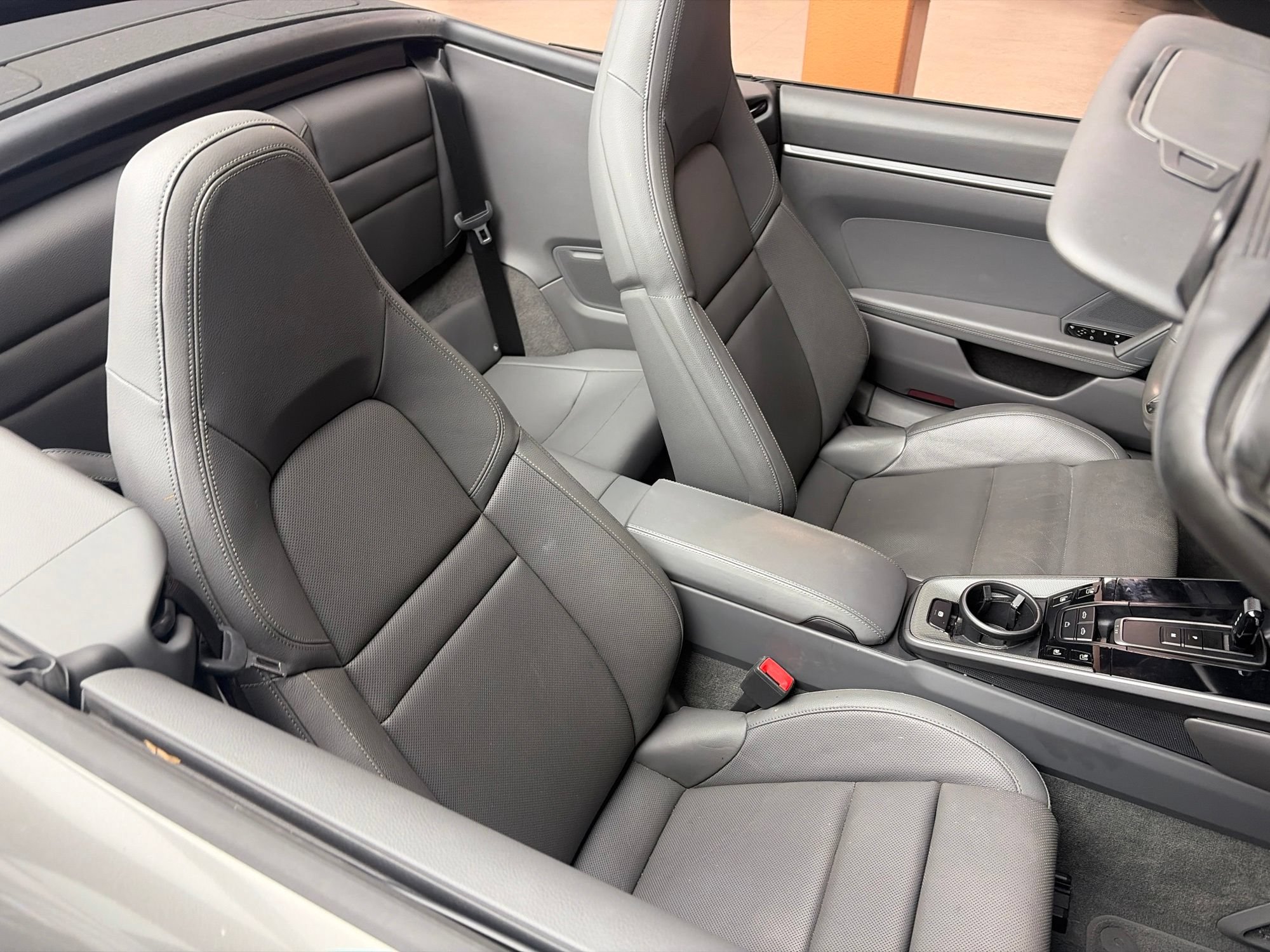 Used 2021 Porsche 911 Carrera RWD image 7