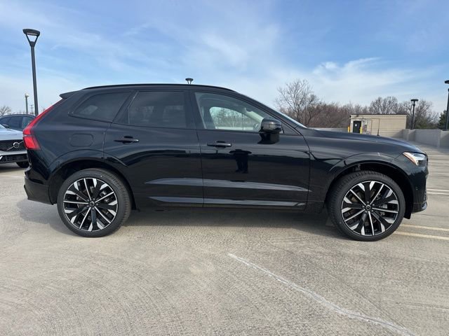 New 2026 Volvo XC60 T8 Ultra w/ Protection Package Premier image 8