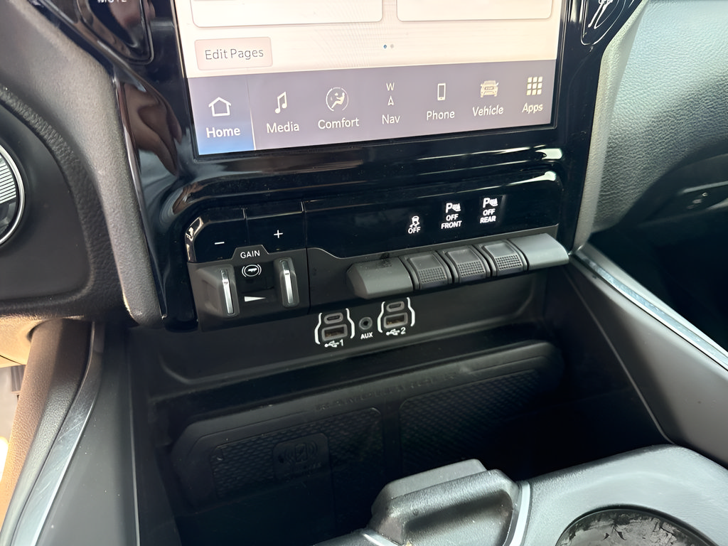 Used 2025 RAM 1500 Laramie w/ Sport Appearance Package AWD/4WD image 21