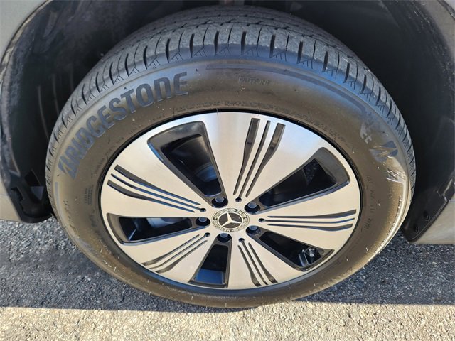 Certified 2023 Mercedes-Benz EQB 300 4MATIC image 23