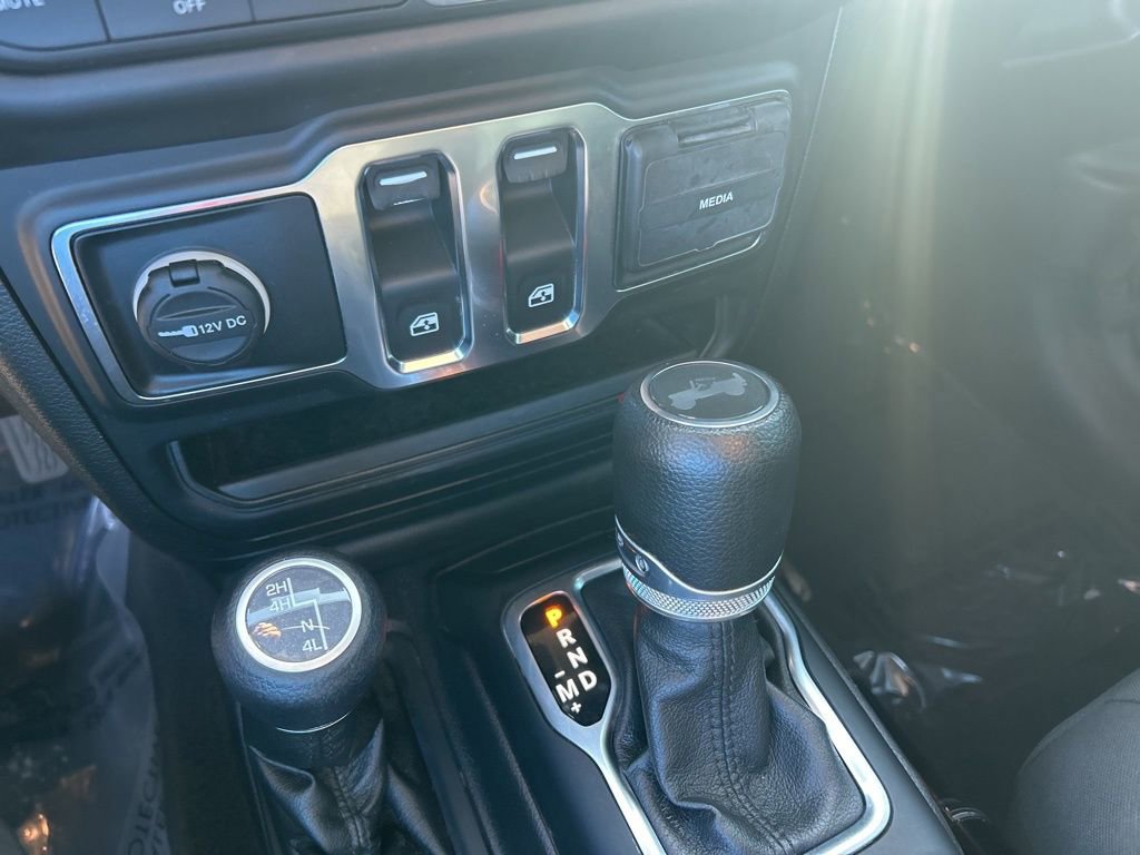 Used 2022 Jeep Wrangler Willys image 13