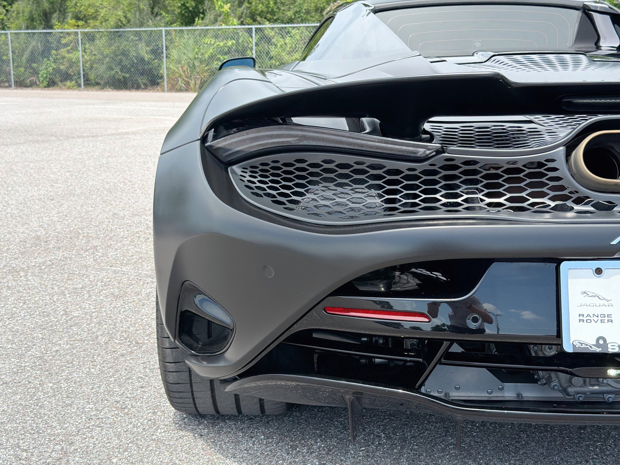 Used 2024 McLaren 750S Spider RWD image 10