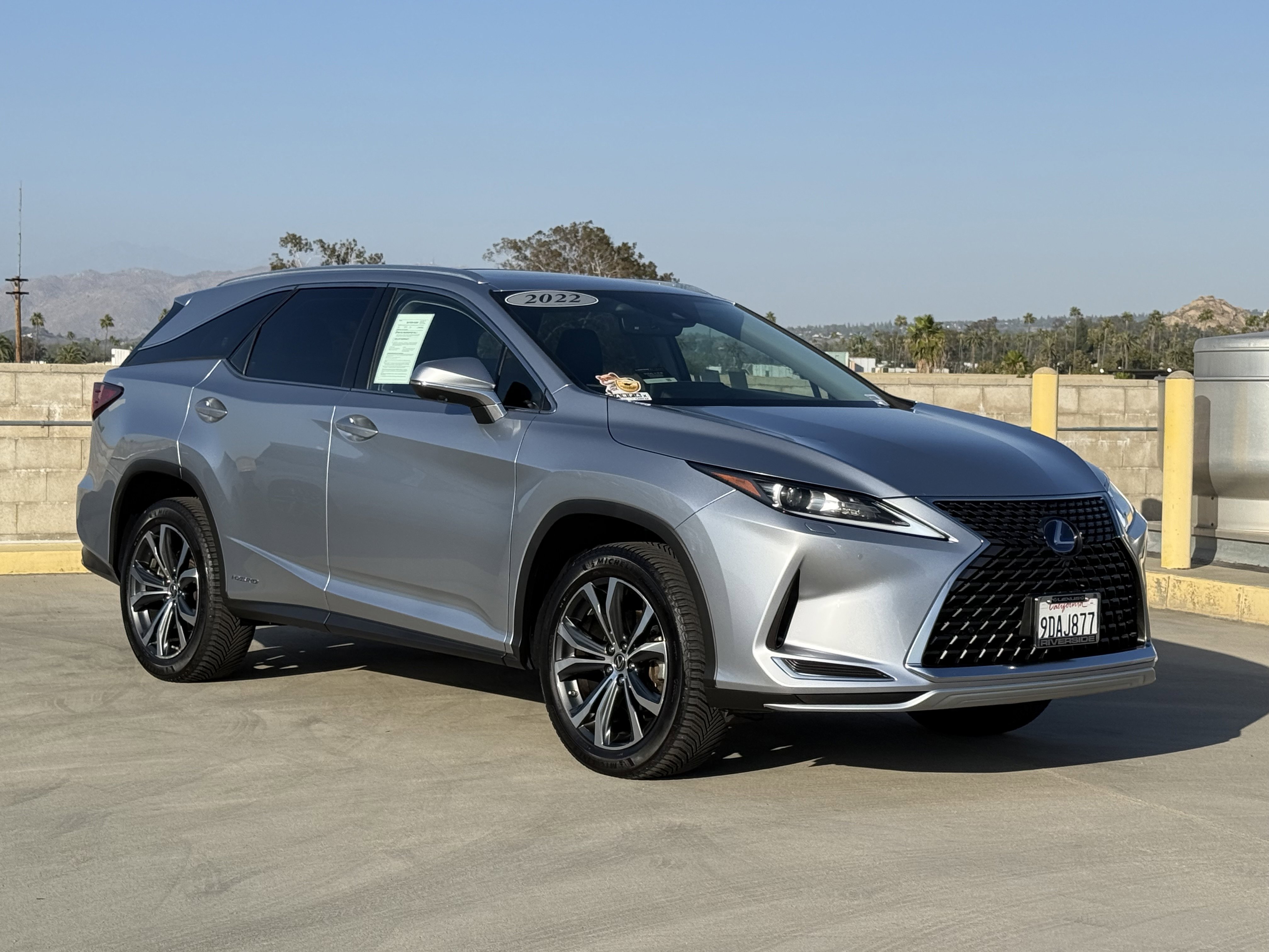 Certified 2022 Lexus RX 450hL AWD w/ Premium Package image 2