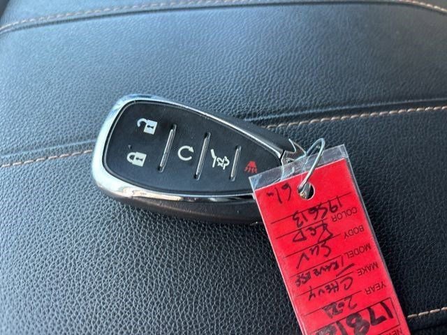 Used 2021 Chevrolet Traverse LT image 52