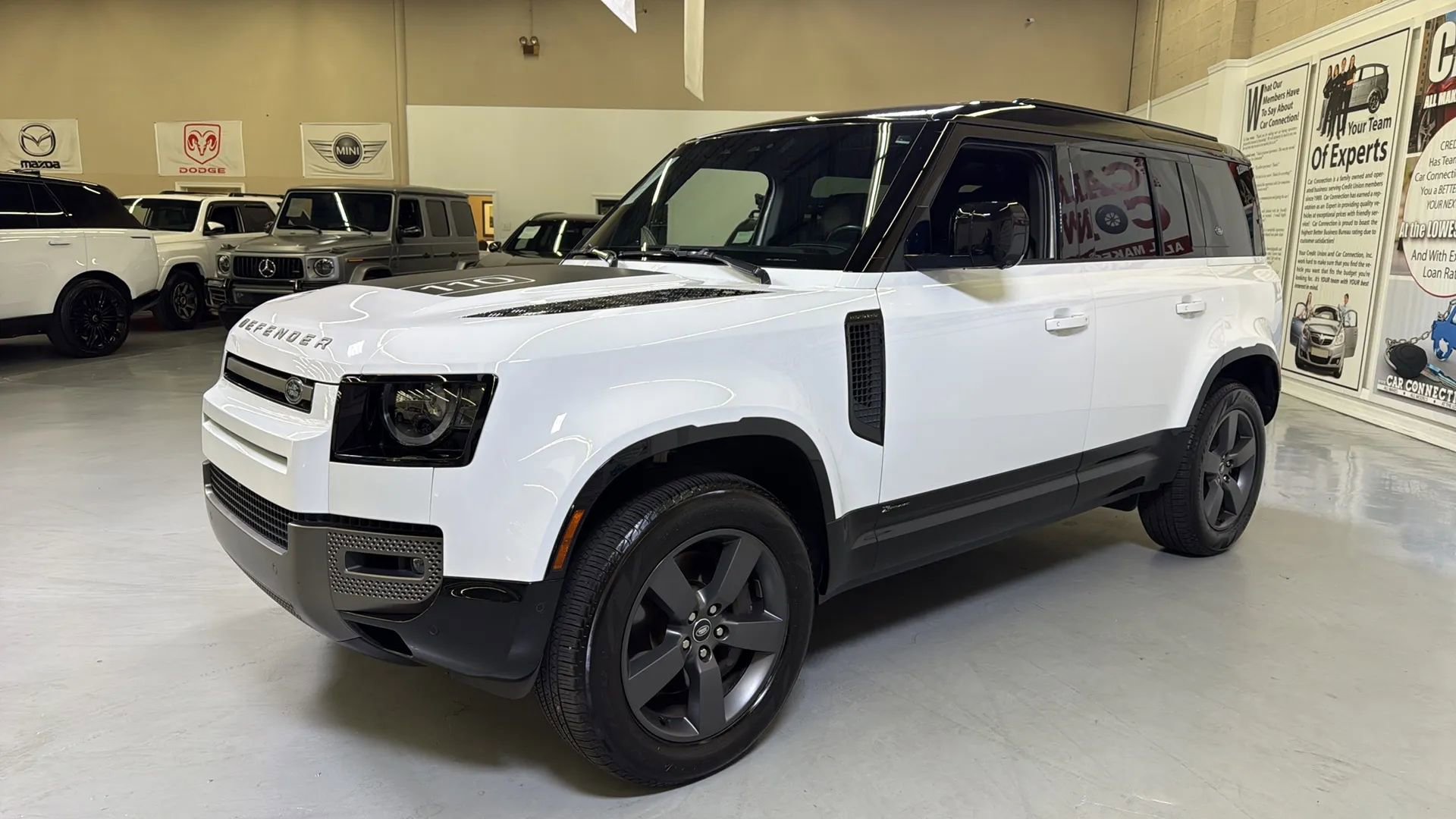 Used 2021 Land Rover Defender 110 X-Dynamic HSE AWD/4WD image 5