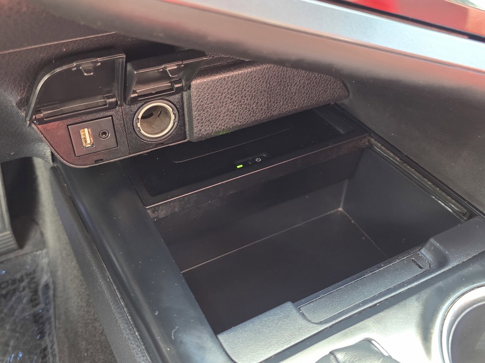 Used 2019 Toyota Camry XSE image 28