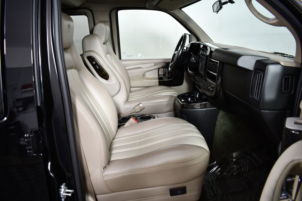 Used 2013 GMC Savana 1500 AWD image 34