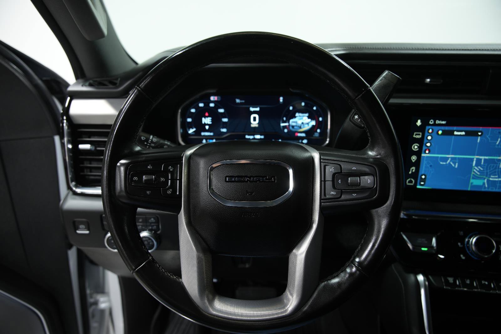 Used 2024 GMC Sierra 2500 Denali w/ Denali Reserve Package image 35