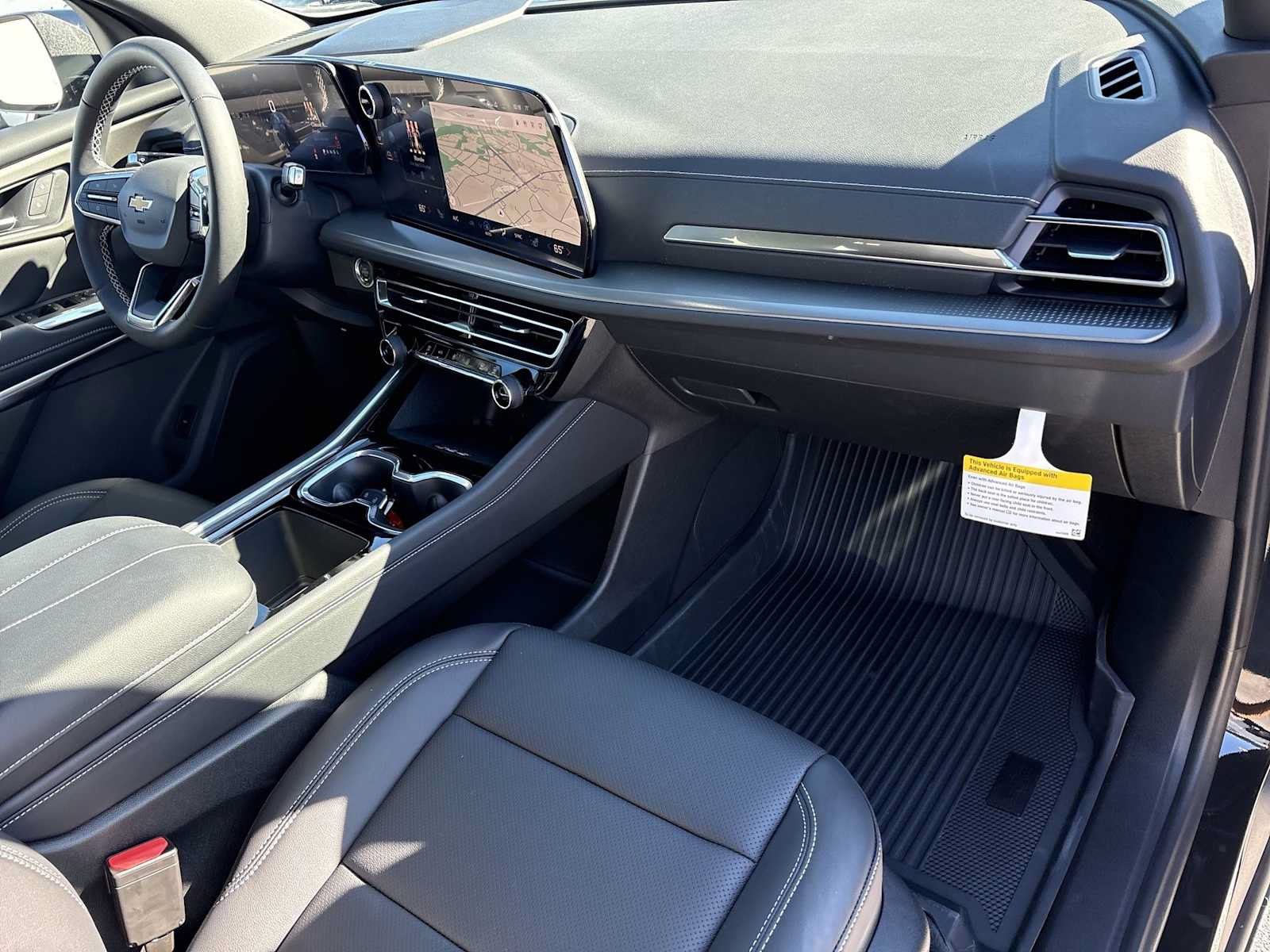 New 2027 Chevrolet Traverse LT w/ Driver Confidence Package FWD image 28