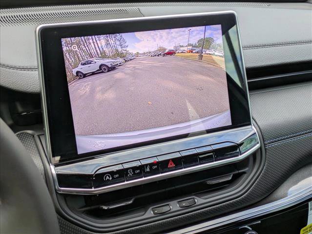 New 2026 Jeep Compass Latitude image 14