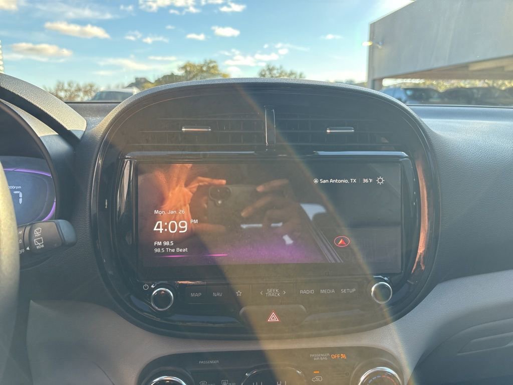 Used 2025 Kia Soul EX image 20