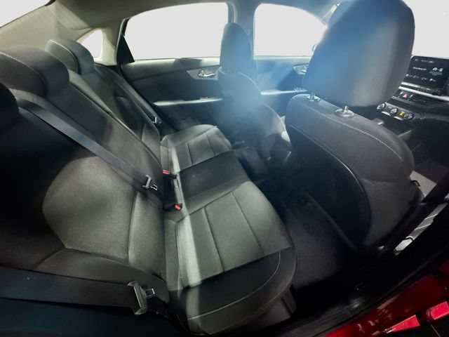 Used 2022 Kia Forte LXS FWD image 25