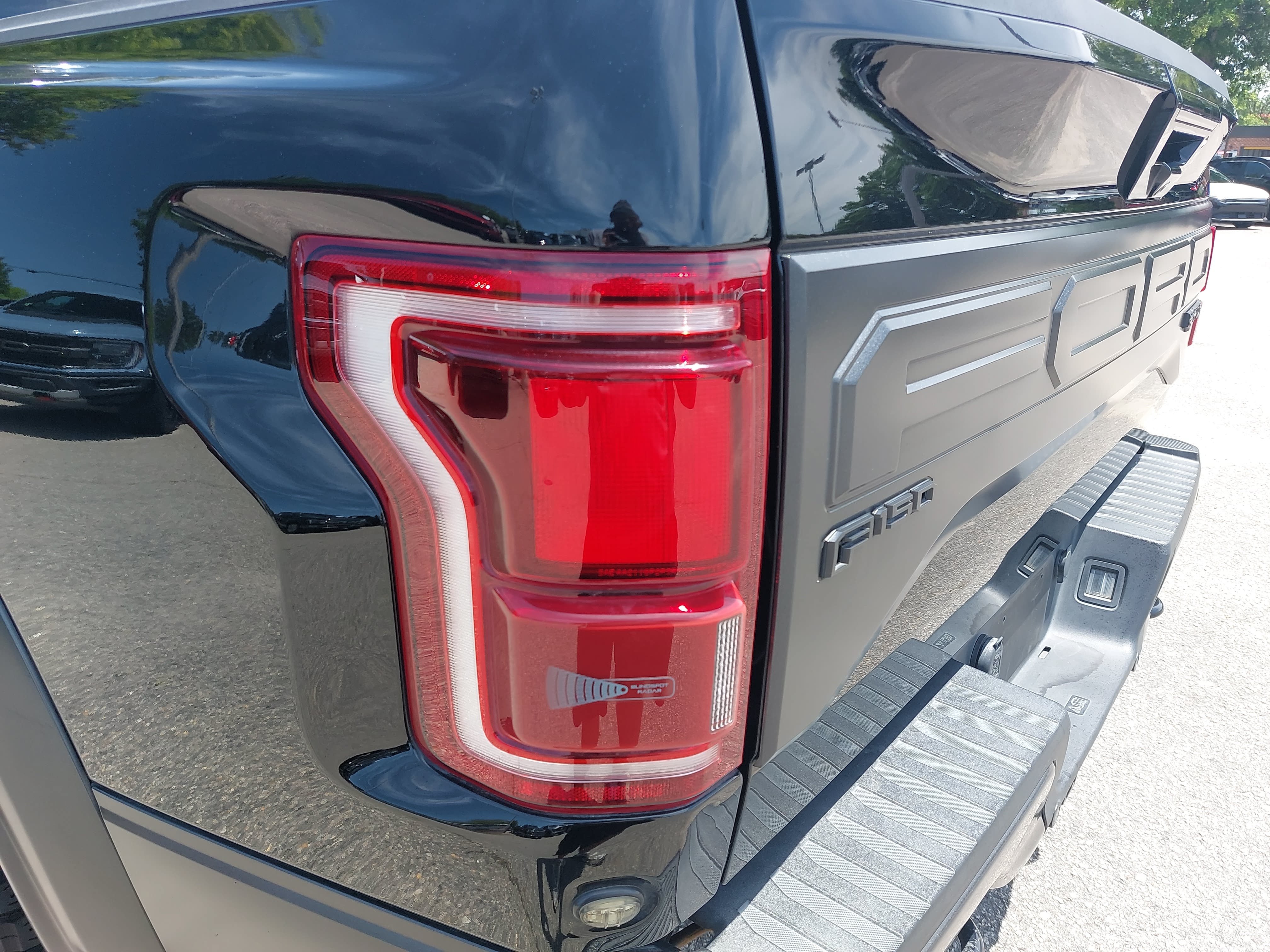 Used 2018 Ford F150 Raptor w/ Equipment Group 802A Luxury AWD/4WD image 35