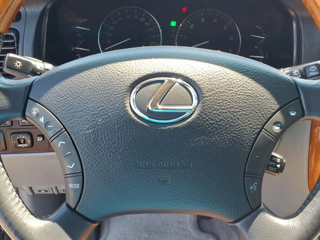 Used 2004 Lexus LX 470 4WD image 6