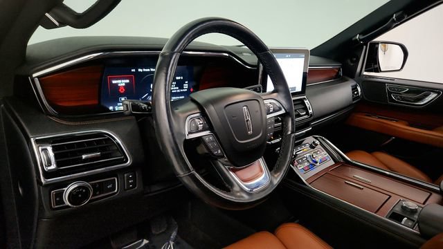 Used 2021 Lincoln Navigator Reserve AWD/4WD image 46