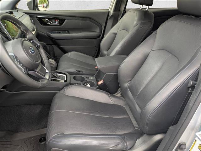 Used 2025 Subaru Forester Limited AWD/4WD image 15