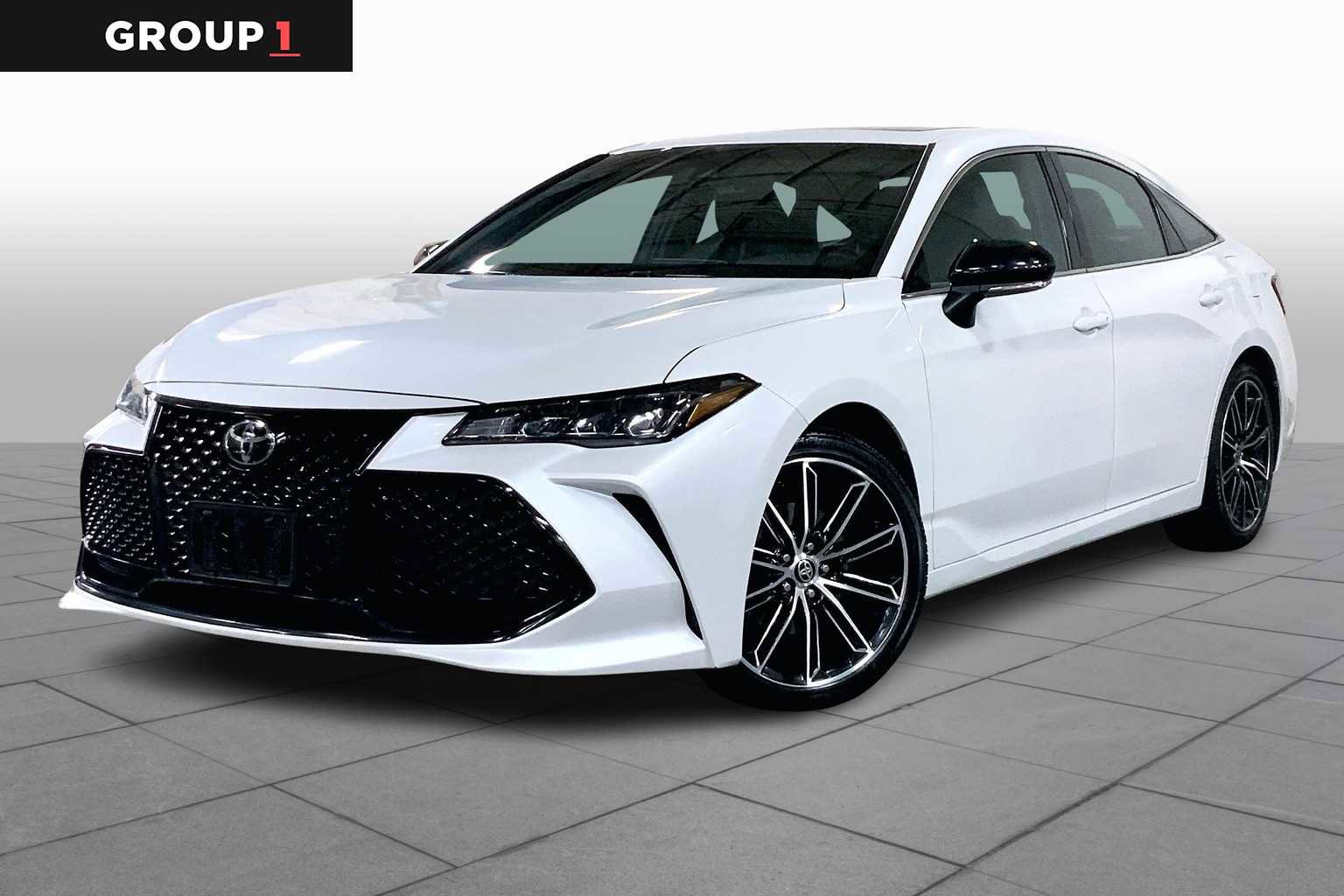 Used 2020 Toyota Avalon XSE w/ Carpet Mat Package image 1