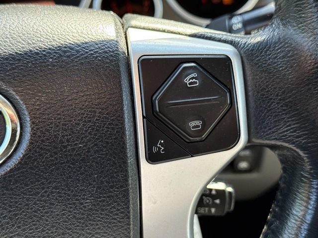 Used 2015 Toyota Sequoia SR5 AWD/4WD image 24