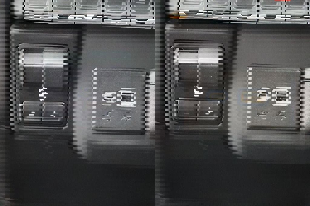 Used 2024 GMC Sierra 1500 Pro w/ Graphite Edition image 26