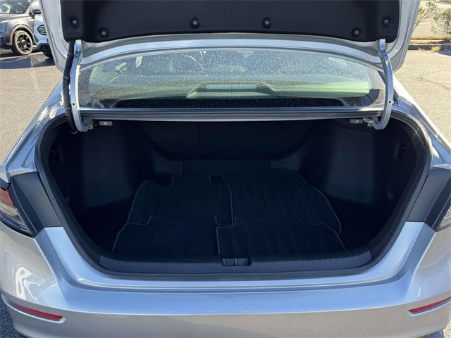 Used 2025 Honda Accord Sport image 9