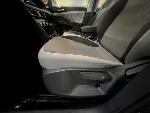 Certified 2023 Volkswagen Taos S FWD image 15