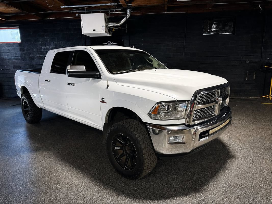 Used 2016 RAM 3500 Laramie w/ Cold Weather Group AWD/4WD image 8