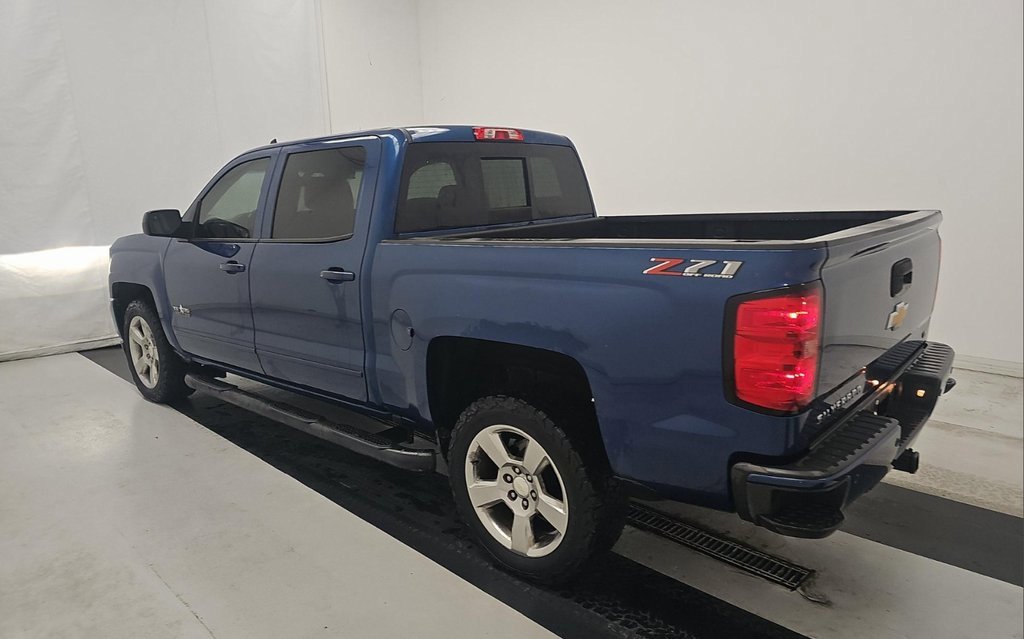 Used 2018 Chevrolet Silverado 1500 LT w/ Texas Edition image 4
