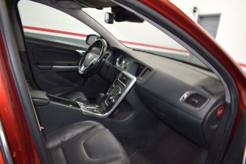 Used 2012 Volvo S60 T5 FWD image 12