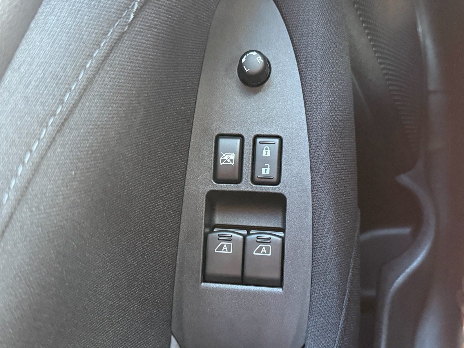 Certified 2024 Nissan Z Sport w/ Floor Mat Package RWD image 30