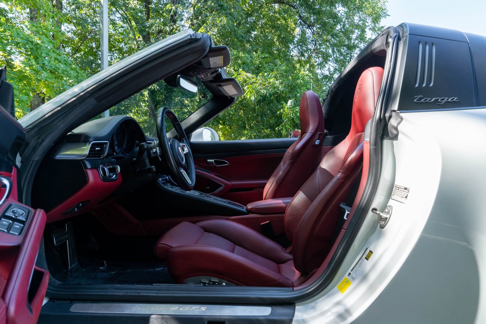 Certified 2018 Porsche 911 Targa 4 GTS image 25