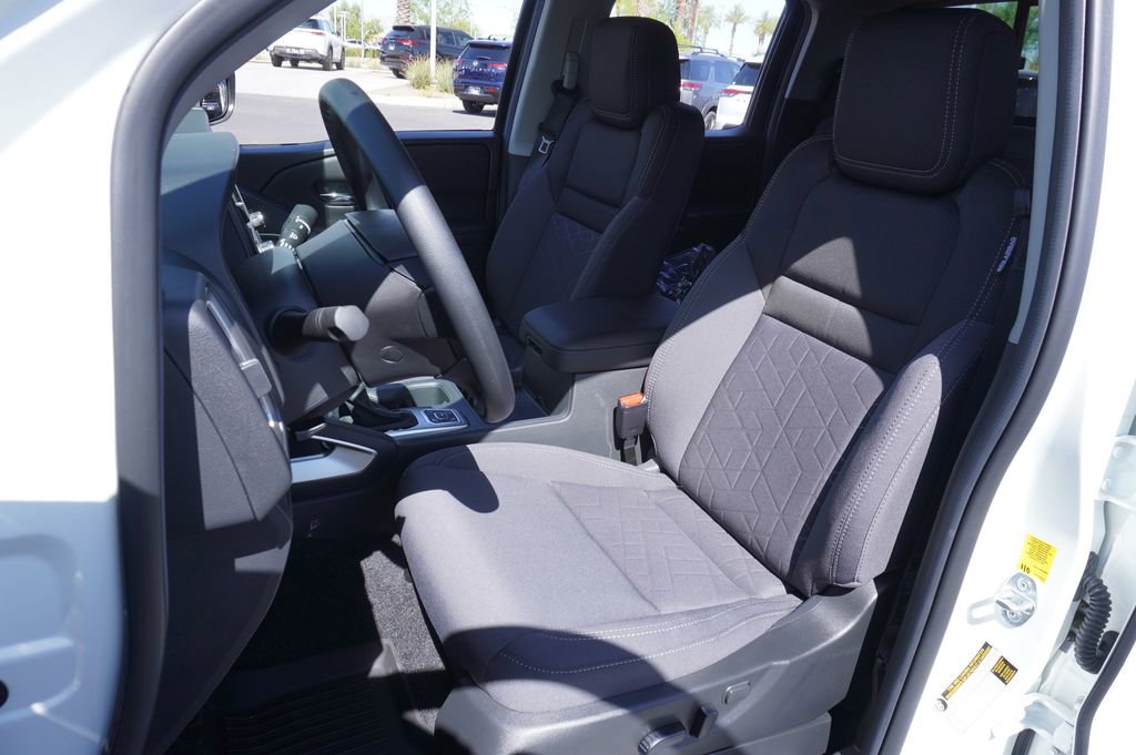 New 2026 Nissan Frontier 4x4 Crew Cab image 14