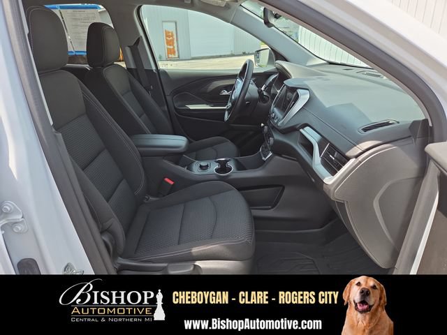 Used 2024 GMC Terrain SLE w/ LPO, Floor Liner Package FWD image 23