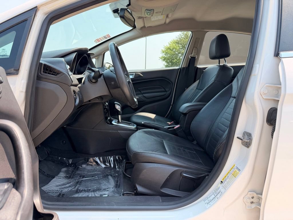 Used 2017 Ford Fiesta Titanium FWD image 2