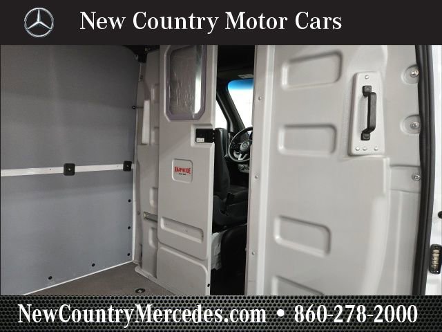 Used 2024 Mercedes-Benz Sprinter 2500 image 13
