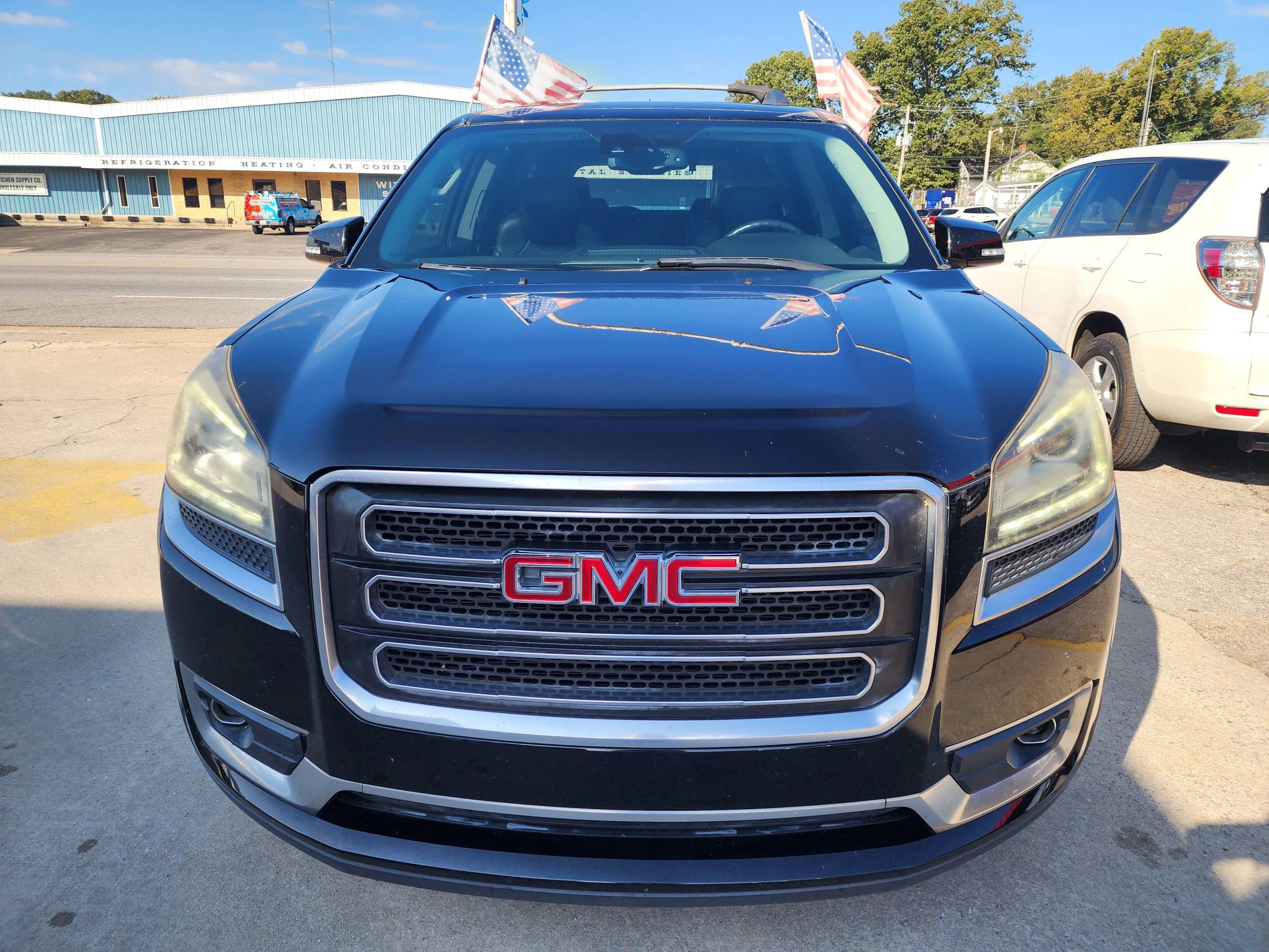 Used 2016 GMC Acadia SLT w/ Premium Edition image 3