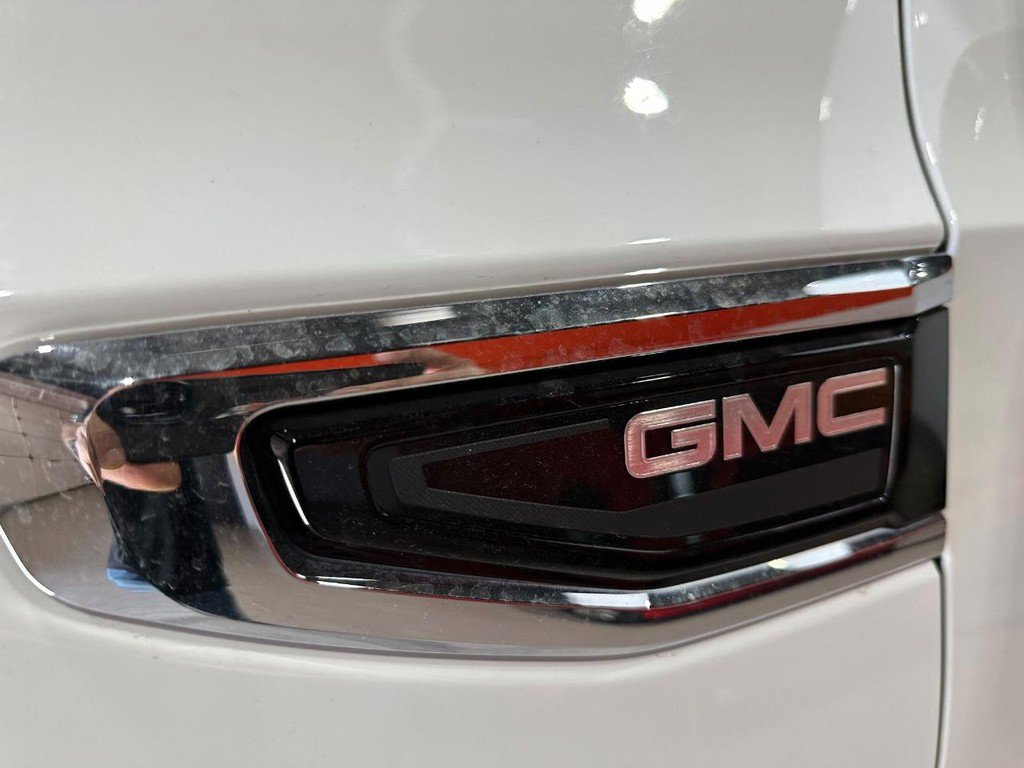 Used 2022 GMC Yukon XL SLE w/ Max Trailering Package image 12