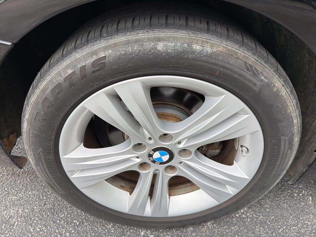 Used 2017 BMW 330i Sedan RWD image 9