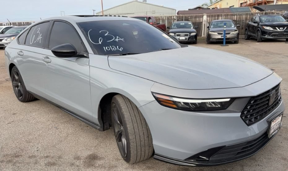 Used 2024 Honda Accord Sport image 2