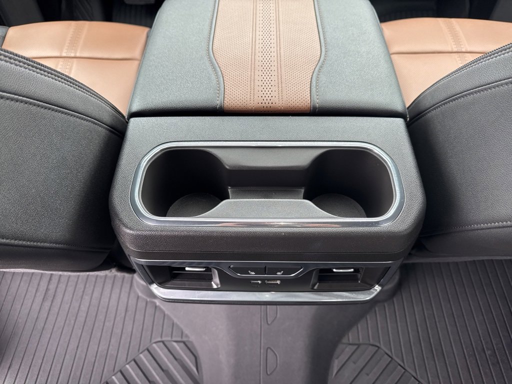 Used 2024 Chevrolet Silverado 2500 High Country w/ High Country Premium Package image 25