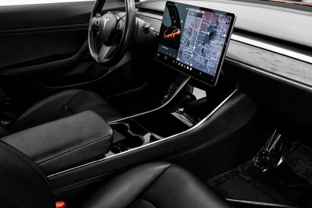 Used 2018 Tesla Model 3 Long Range RWD image 23