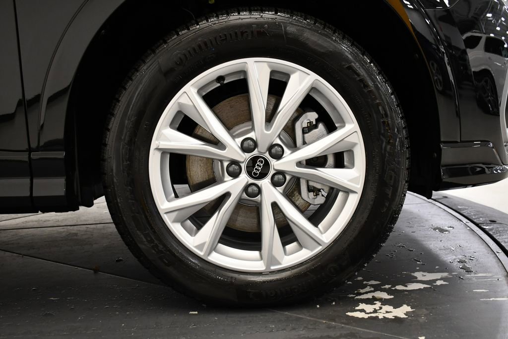 Used 2025 Audi Q3 2.0T Premium w/ Convenience Package AWD/4WD image 17