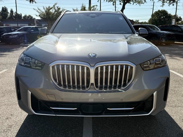 Certified 2025 BMW X5 xDrive50e w/ Climate Comfort Package AWD/4WD image 8