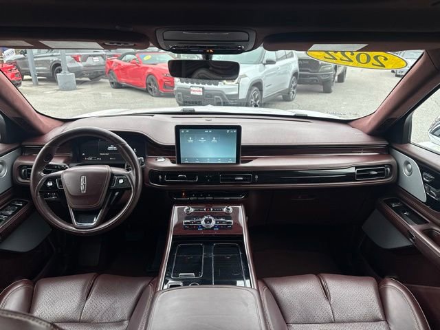 Used 2022 Lincoln Aviator Black Label w/ Dynamic Handling Package image 3